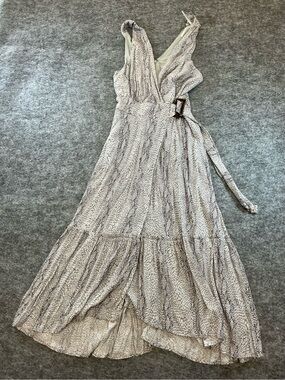 maeve denim v-neck wrap dress Anthropologie Maeve Denim V-Neck Wrap Dress Size 00